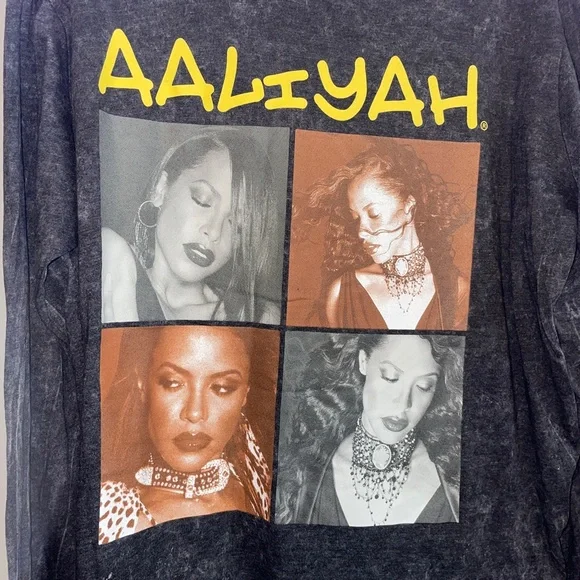 EUC Aaliyah Y2K One In A Million Album Graphic Long Sleeve Tee Size Large - Picture 3 of 6